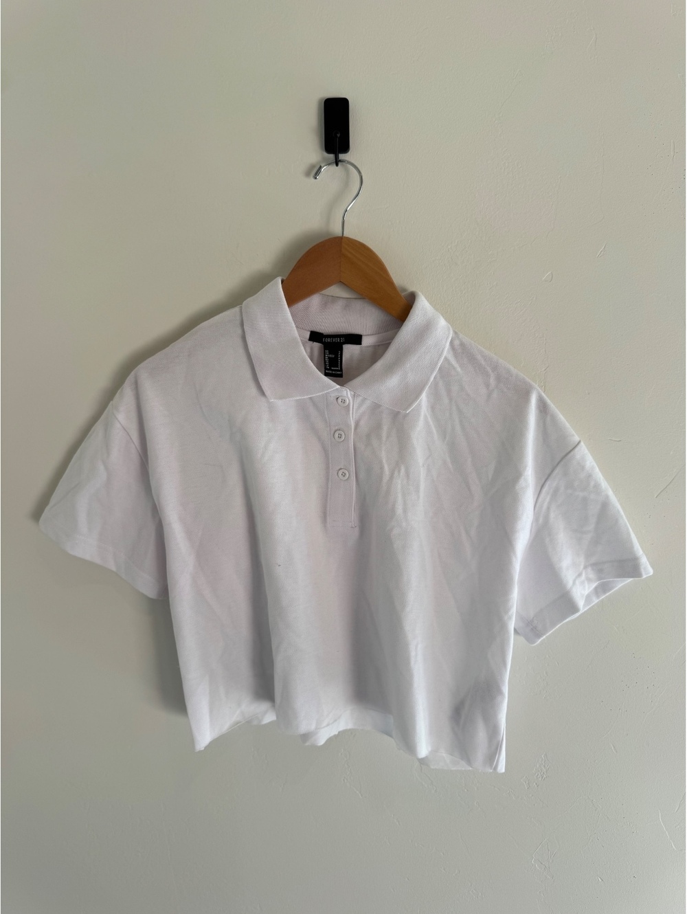 Forever 21 White Cropped Polo Shirt Size Small Preppy Tennis Golf Top